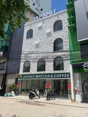 vị trí kim cương mt cách mạng tháng 8- p.bến thành - đối diện công viên tao đàn, giá ; 109 tỷ