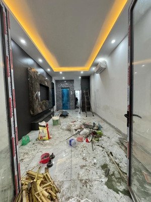siêu phẩm láng trung đống đa, 10m ra ô tô, kinh doanh, xây mới, thang máy, 39m2, 5 tầng, 10.3 tỷ