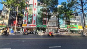 mặt tiền ngô gia tự - dt: 6 x 28m , cn : 156m2 , 6 tầng thang máy - giá 50 tỷ