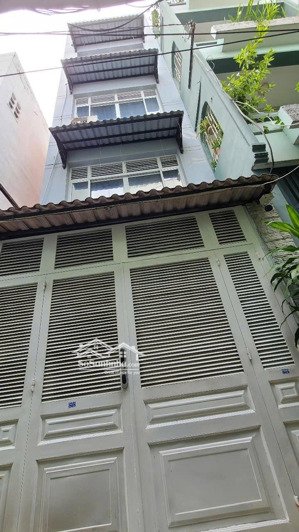 nguyễn cảnh chân, quận 1 - hẻm 8m - 5 tầng - dt: 3,7mx10,5m - kế chợ bến thành - hơn 9,x tỷ (tl)