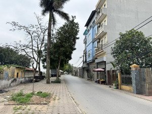 bán nhà 3 tầng, 48m, mặt chính phố an lạc, tt trâu quỳ, gia lâm, đường ô tô tránh kinh doanh được