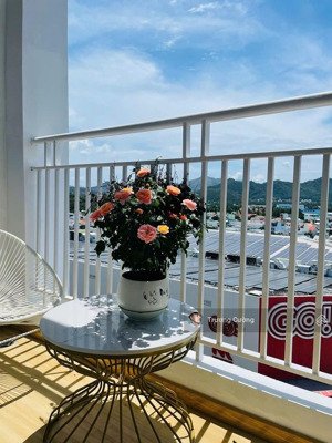 bán nhanh căn hộ ct1 vĩnh điềm trung 48m2 với 2pn chỉ 1,825 tỷ đã có sổ bao phí lh 