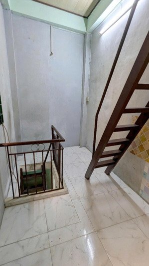 bán nhà nhỏ 3 tầng 197/6 đường lê thị bạch cát p11 quận 11 giá 1,87 tỷ