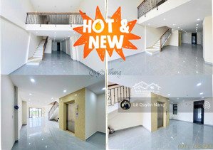 cho thuê shophouse song hành dự án lakeview city. giá 40 triệu/tháng nhà mới làm đẹp, 1 trệt 4 lầu.