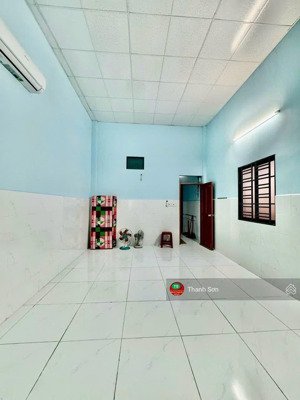 cho thuê phòng trọ 25m2 đối diện trường đại học huflit