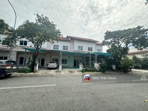 cần bán biệt thự 7m hướng tây nhà đẹp, chất lượng đang cho thuê 19 triệu/tháng tại oasis, vsip 1