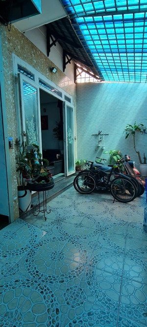 bán căn biệt thự kdc hai thành tên lửa,bình tân , gần tttm aeon dt 98m2 xây 4 tầng giá 12,5 tỷ