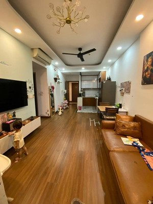 cần chuyển nhượng gấp chung cư phú thọ quận 11 74m2 2pn chỉ 1 tỷ 650 triệu