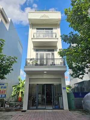 nhà sài gòn: 6tỷ500, 74m2 nhà 3 lầu kinh doanh được kdc gần làng đại học quốc gia tp. hcm