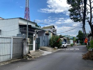 dãy trọ mặt tiền đường 671 - lê văn việt ~ 4,3m*22m = 95m2 - p. tân phú - q9. thu nhập: 15 triệu/th