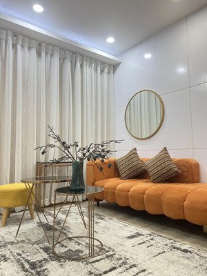 2 phòng ngủ lớn tặng nội thất quận tân phú - oriental kế chợ bàu cát tân bình