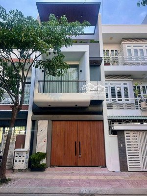 bán nhà mặt tiền nguyễn thị minh khai nhà mới, nội thất cao cấp dọn vào ở ngay