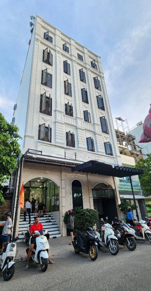 bán tòa nhà 7 tầng đang cho thuê tạo thu nhập 170tr/tháng tại khu bàn cờ nha trang
