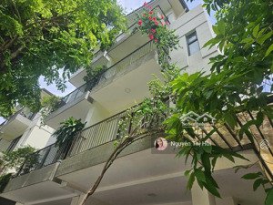 cho thuê biệt thự vinhomes thăng long giá rẻ nhất thị trường 130m2- giá chỉ 18tr/tháng