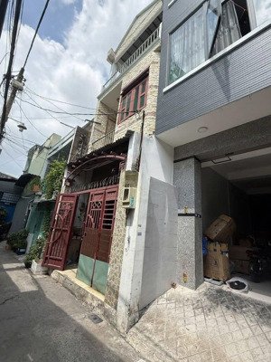 nhà bán hẻm đường luỹ bán bích, 4m x 17m, trệt 1 lầu sân thượng, giá: 7.25 tỷ