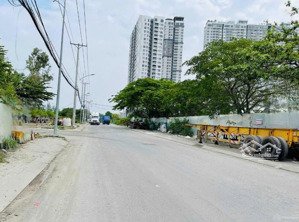 tôi là chủ đất, cần bán lô đất mặt tiền đào trí, dt 5x18.7m, lộ giới 40m, giá thấp hơn thị trường