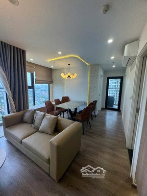 chính chủ bán gấp căn 2pn 55m2 - 3,6 tỷ, full nội thất, sẵn sổ giao dịch, tầng trung, hướng mát