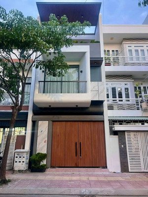 bán nhà mặt phố nguyễn thị minh khai, vũng tàu - đẳng cấp & hiện đại! full nội thất dọn vào ở ngay