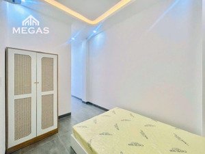 cho thuê căn hộ dịch vụ phòng studio full nội thất cao cấp cửa sổ trời nằm ngay phạm văn đồng