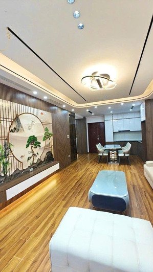 bán gấp! ch chung cư hà thành plaza 102 thái thịnh, 115m2, 3pn, 2wc, nội thất đẹp.bc đông nam