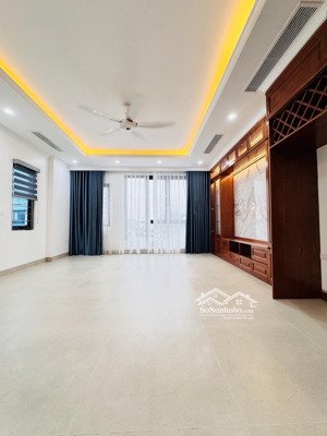 mặt quan thổ, gara, thang máy, lô góc, kinh doanh, 52m2, đường ô tô tránh. sổ đẹp, giá hiếm