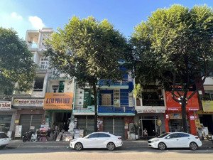 cần bán nhà mặt tiền lê văn hiến ( 33m) vị trí đẹp, thuộc phường khuê mỹ