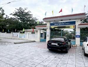 Cần bán nhà 3 tầng kiệt oto đường Trần Hoành, Khuê Mỹ, giá chỉ nhỉnh hơn 4 tỷ.