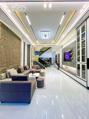 bán nhà riêng 95m2 tại thủ dầu một sổ hồng riêng, chính chủ giá 2,45 tỷ