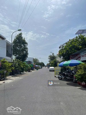 bán nhanh lô đất khu tái định cư mỹ gia đường 18m xây dựng tự do. cạnh uỷ ban tỉnh cực đẹp