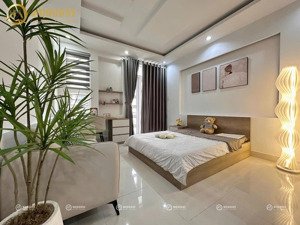 khai trương siêu phẩm phòng ban công đầy đủ nội thất hồ hảo hớn quận 1 gần phố đi bộ bùi viện