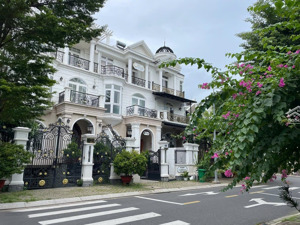 bán căn biệt thự góc khu cityland garden emart, dt: 12 x 20m