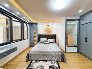 cần tiền bán gấp nhà mặt tiền đường âu cơ, phường 14, quận tân bình 4x22m nở hậu 5.5m, 100m2, c4