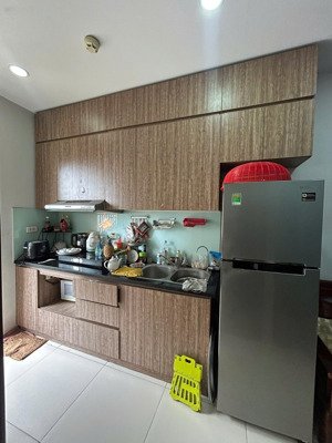 chính chủ tôi chuyển về quê sinh sống bán nhanh căn hộ 2 ngủ xuân mai spark dương nội, giá 3. x tỷ