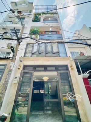 nhà nguyễn đình chiểu, phường 5, quận 3. diện tích 3.3m x13m. kết cấu 4 tầng, giá 10 tỷ 7.