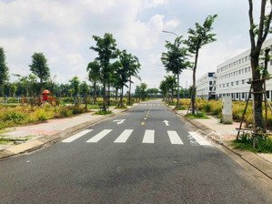 chủ ngộp ra gấp lô đất 120m2 kđt stc long thành - view công viên siêu đẹp. bán gấp 2ty550
