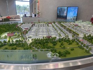 cơ hội sở hữu căn nhà đẹp trung tâm khu đô thị văn phú