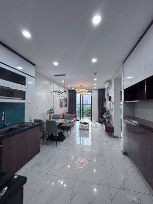 cần bán căn hộ 3 ngủ 2 wc, mỹ đình, 82m2 đối diện công viên 14ha, tmo giá thương lượng