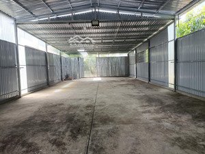 cho thuê xưởng dt 300m2 giá 13tr xuân thới thượng hóc môn