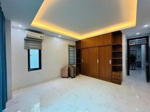 lô góc 2 mặt tiền phú đô 6 tầng thang máy kinh doanh ô tô tránh giá: 18.7 tỷ
