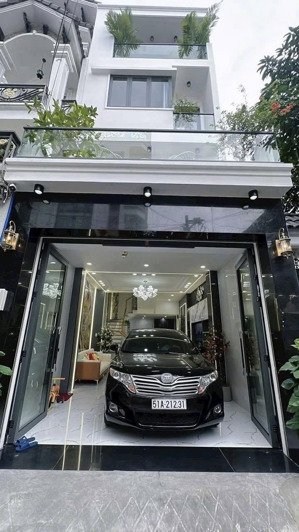 chủ đi úc bán nhà huỳnh thúc kháng-bến nghé-q1, gần trường cao đẳng kĩ thuật cao thắng. 4tỷ650/82m2