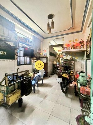 nhà chính chủ lâu năm ngô gia tự - quận 10 3 tầng btct, vừa ở vừa cho thuê - vài bước chân ra mt