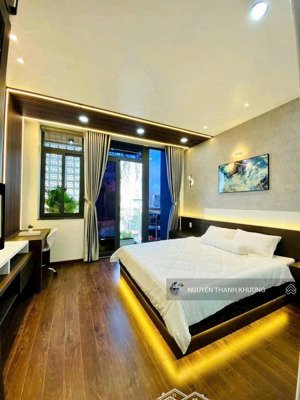 cho thuê phòng studio có ban công full nội thất thang máy