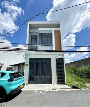 Nhà trệt lầu và 5 phòng trọ gần trường đại học FPT Cần Thơ