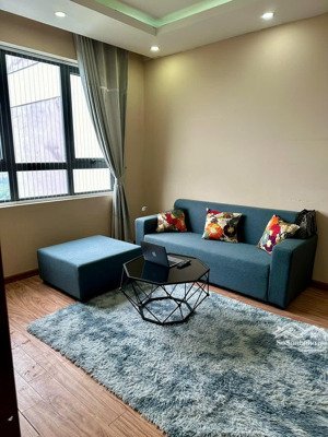 giá 11tr. cho thuê căn hộ thái hà - 70m2 - 2n - full nội thất đẹp. lh: 