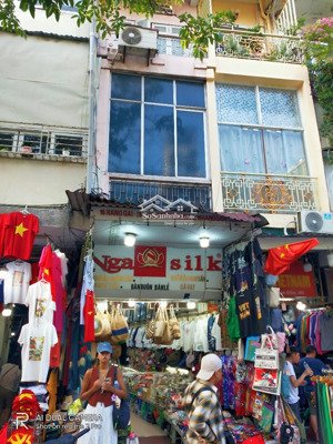 bán nhà phố cổ cửa hàng mặt tiền phố hàng gai