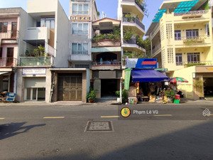 bán nhà cấp 4 mt kd trung tâm quận 1. 4x20m. 2 tầng. giá 24 tỷ tl.