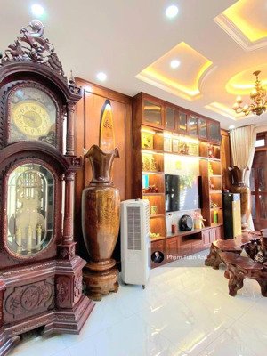 ngon quá trời! mt k300, có bề ngang tới 6m, 3 tầng giá chỉ 138tr/m2, tổng giá 16.5 tỷ