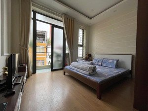 khu vip phú nhuận! mt khu huỳnh văn bánh - 4x11,4m - sd: 160m2 - 5 tầng chỉ 14,5 tỷ lh 