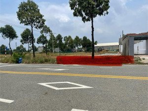 bán gấp lô đất tại khánh bình tân uyên dt 300m2 giá 1 tỉ 050 sẵn kinh doanh xây dựng liền 9tr/th