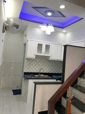8 triệu - nhà thuê gò vấp đẹp mới 2pn - phường 9 - hẻm xe hơi lê văn thọ đi vào